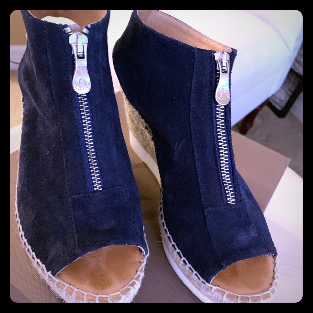 Kanna Basket Navy Wedge